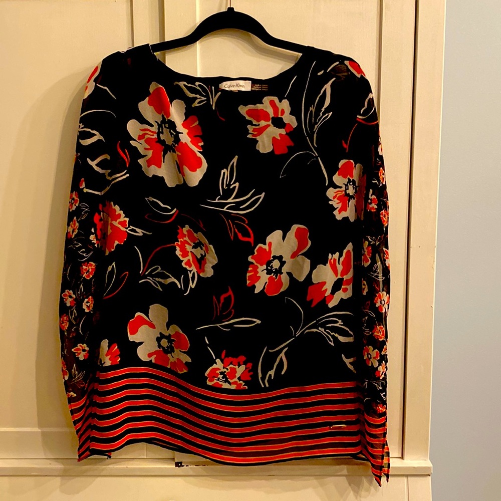 Calvin Klein top M